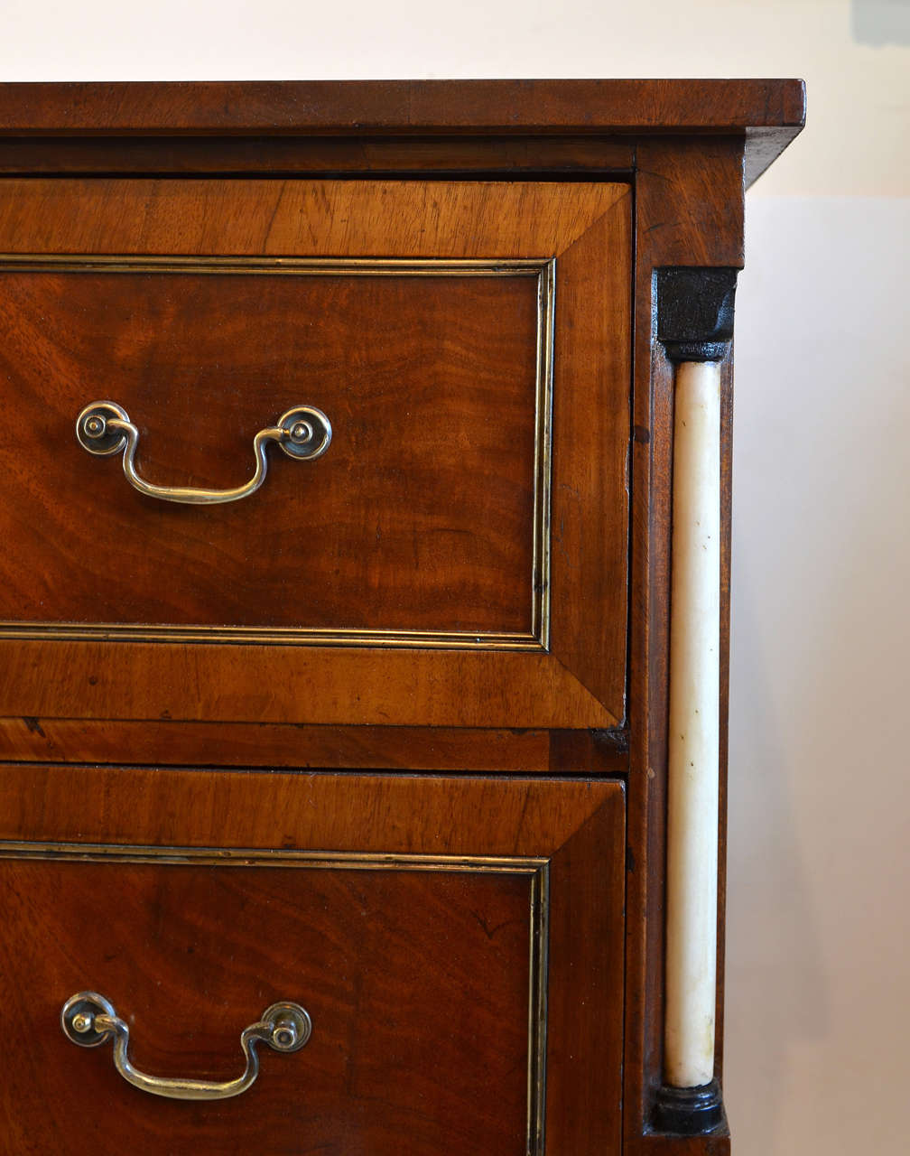 1820s Mahogany German Biedermeier Commode with Two Drawers and Alabaster Columns In Good Condition In Atlanta, GA